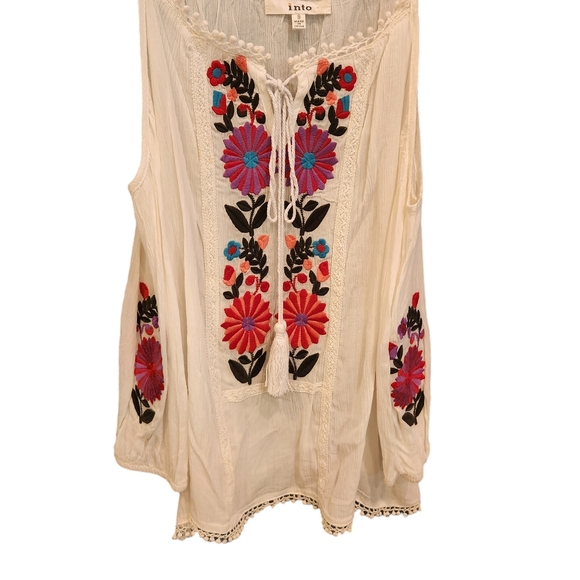 NWOT LF Boutique Off-Shoulder Floral Tie-Front Flowing Top - Picture 2 of 10